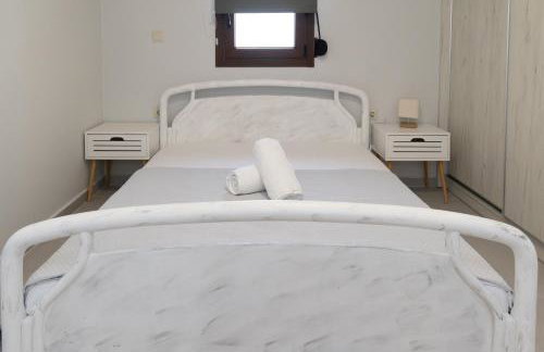 Το Σπίτι της Γιαγιάς 2 (Grandma's House 2) - Foto 6