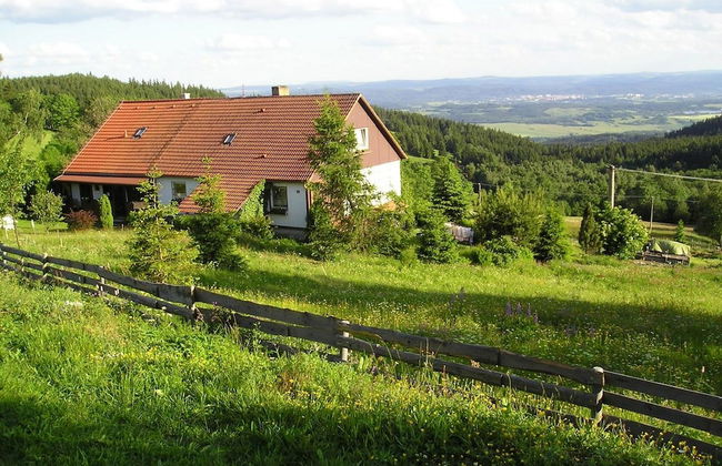 Marie Pavla With 7 Bedrooms and 4 Bathrooms - Photo 1