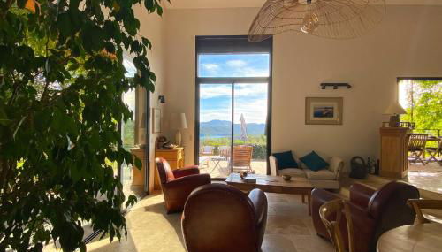 Luxury Villa 8 Guests - Lake View & Private Pool - Foto 3