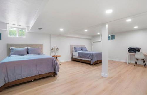 Large Home, 2 Living Rooms, Great for Family/Pets! - Foto 10