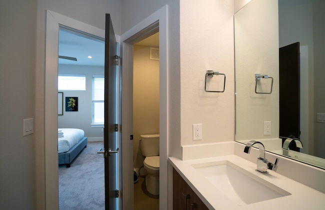 Frida's Abode Walk to the Stadium Rooftop View - Photo 26