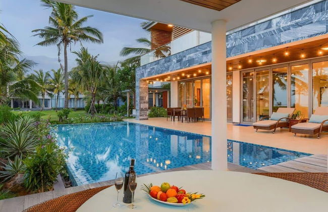 Luxe 6BR Beachfront Villa: Group Getaway Haven - Foto 16