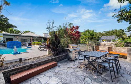 8BR Gem With Pool, Lake View & Tons of Amenities! - Foto 148