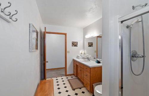 Blue Skies and Cherry Pies by Simple Life Rentals - Foto 31