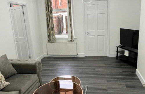 2 Bed Flat - Sleeps 3 - Parking - Wifi - Foto 10