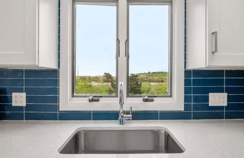 Walk to Water-Dazzling Sunsets on the Bay - Foto 11