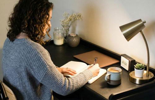 Modern Memphis Retreat - Sleeps 7 - Fireplace - Foto 4