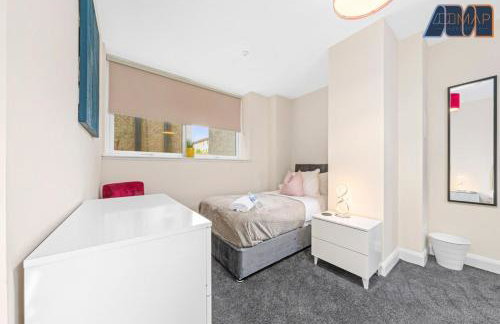 2 Bed Flat With Parking Sleeps 4 in Fife - Foto 14