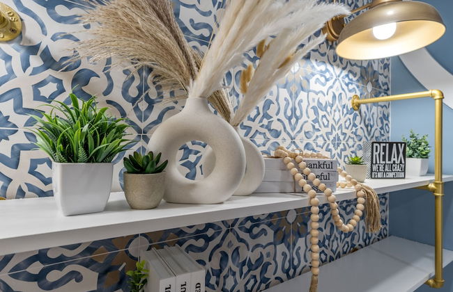 Luxurious Home with Theatre Room - Foto 42