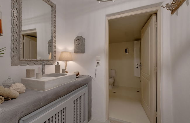 Rock Villas - Emporio | Pool, Jacuzzi, Castle View - Foto 73