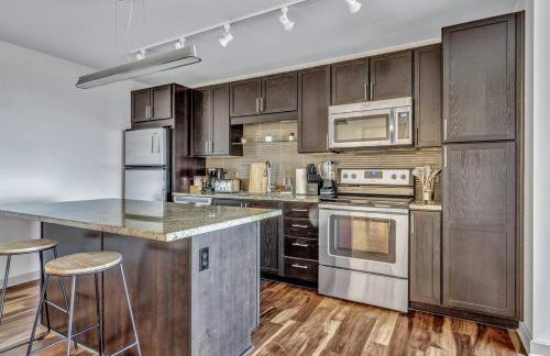 Luxury Apt W/Parking CityView|Pool| Gym|PoolTable - Foto 4