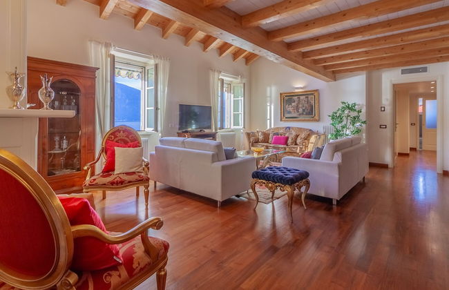 Aglaia Luxury Lake View - Photo 19