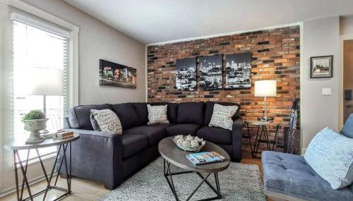 Amazing Locale 2KingBR 1BTH - Photo 4