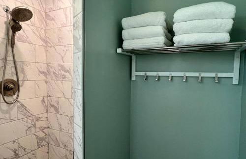 Potomac River Quantico Marines 2BR Bungalow Home - Foto 13