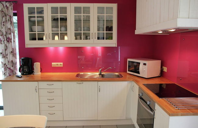 Rustic Holiday Home with Sauna & Hot Tub in Wooded Area - Photo 11