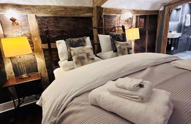 The Foremans House, With Hot Tub, A luxurious Historical pre 16th Century Grade II Listed House, location Essex in a picturesque Village, Country Pub In walking Distance - Foto 50
