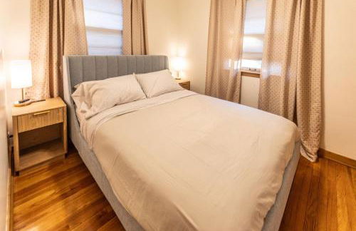 Family Retreat with Hot Tub, Game Room & Prime Location - Foto 13