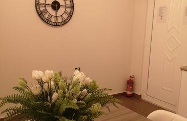 SUNNY HOLIDAYS APARTMENT - Photo 12