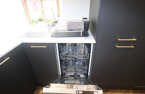 Charming two bedroom, two bathroom detached cottage - Foto 6