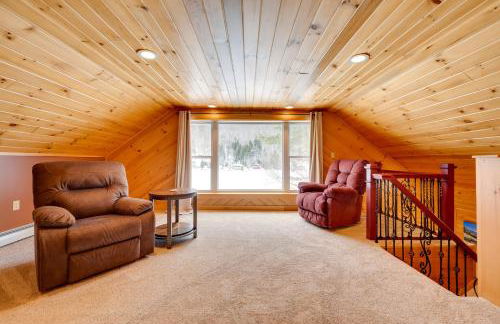 Peaceful Stark Cottage with Deck on South Ponds! - Foto 26