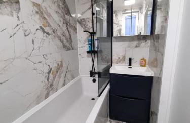 Stylish London Apartment & Free Parking - Foto 23