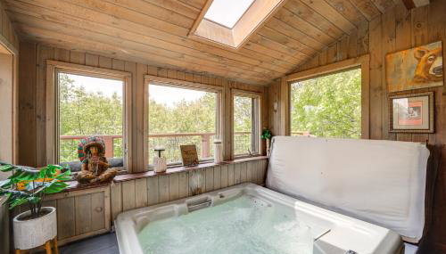 Close to Trails! Seven Devils Retreat with Hot Tub - Foto 3