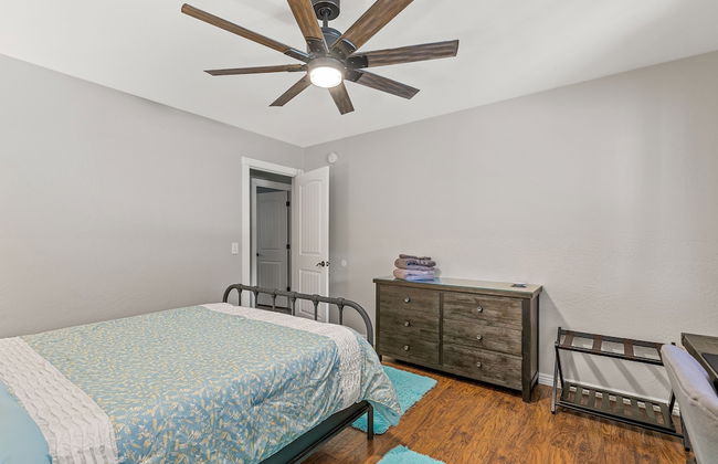 Spacious Canyon Peak Pine View Home Game Room Hot Tub - Photo 54