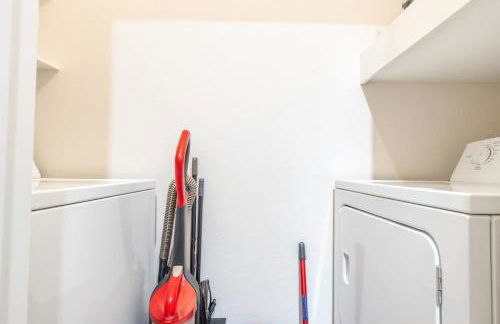 Boulevard Stays Comfy King 1BR Pool Gym & Free Parking 05 - Foto 15