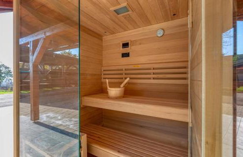 Amazing Home In Perusic With Sauna - Foto 38