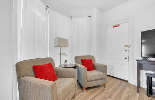 Detroit 3BR in Mexicantown | Sleeps 7 + WiFi - Foto 5