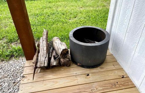 Charming Cabin Surrounded by Woods and Fields in Oberlin, Ohio - Foto 2