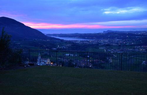 Bright flat over the hills of Lake Garda - Foto 30