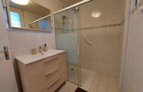 Centre St Jorioz : Charmant et spacieux studio avec terrasse et jardin privatif - Photo 8