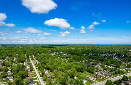 Lake Cottage with Hot Tub and Game Room - Foto 45