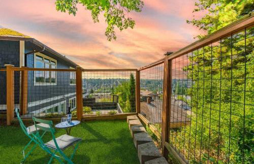 Fremont Bungalow with Backyard View Seattle - Photo 5