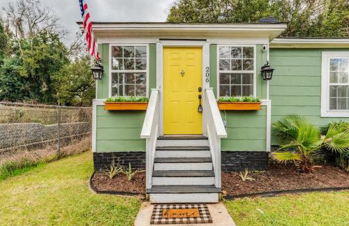 Sunny Midtown Cottage- Midtown Mobile - Photo 6