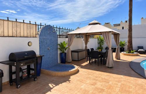 Large Villa in Maspalomas with Huge Private Pool, Jacuzzi & Gym - Foto 19