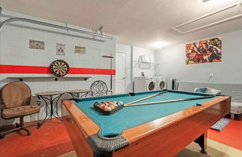 Upstay Lakeside Retreat w Private Pool and Game Room - Foto 6