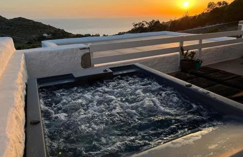 Sea & Sunset View Villa Chora with private jacuzzi - Foto 33