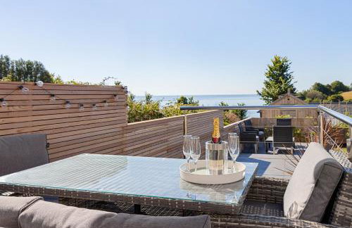 Stunning Coastal Apartment in Maidencombe with Sea Views & Garden - Foto 3