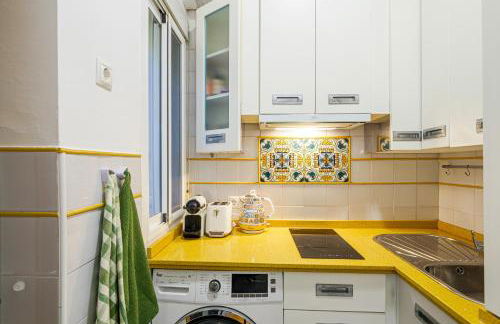 Bonito y muy fresco apartamento con patio privado - Photo 21