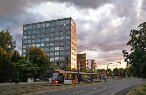 Central-Apt at Lake, CityCenter 5min, Fair 18min!!! - Foto 1