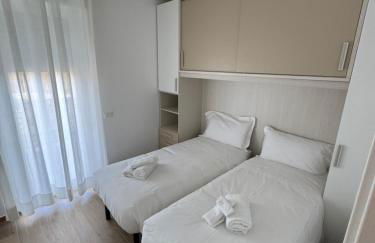 Panorama Apartments - Photo 3