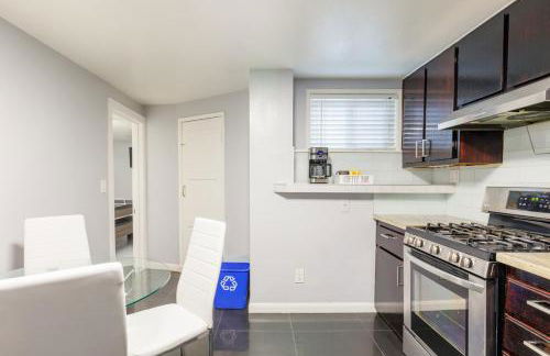 Victorian Retreat 2Bed, 1Bath, Parking, Game Room - Foto 8