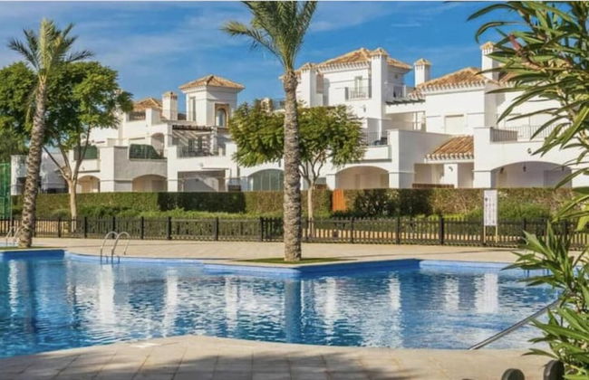 Golf Resort - Apartment - Sleeps4 - Pool - Parking - Foto 17