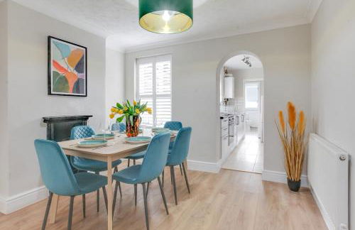 Ann’s Place - 2 Bed House Central Romford - Free Parking & Garden - Foto 13