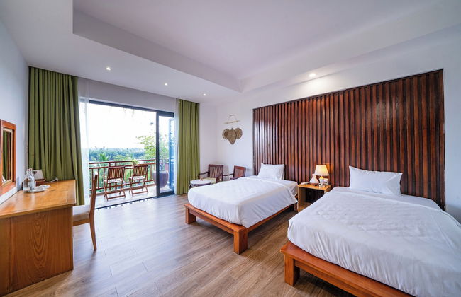 Palm River Boutique - Photo 35