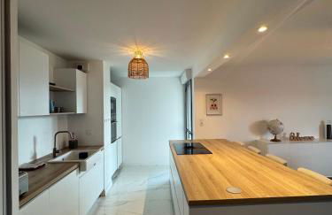 La Business class - Standing - Tramway - Parking - Foto 8