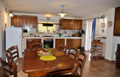 CASA MARTA - Appartamento con giardino - Foto 17