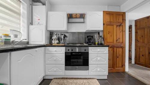 Two Bedroom House by Brookland Stays Serviced Accommodation Short Lets Middleton with Free WiFi - Foto 5